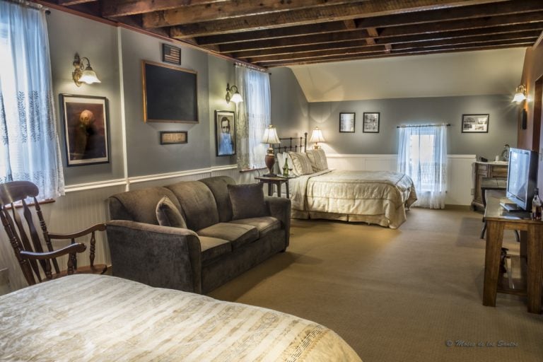 Lodging with accommodations in Amana, IA