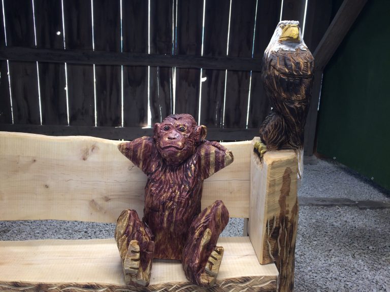 7. Colony Carvers Monkey on Bench 768x576