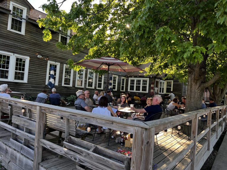 Outdoor Seating on Deck Outdoor Seating on Deck