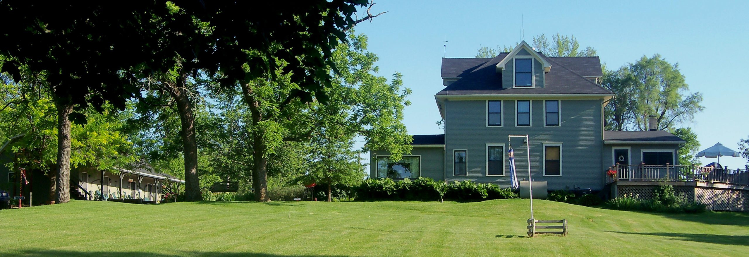 Apple Haus Bed and Breakfast Amana Colonies in Amana, Iowa Tourism