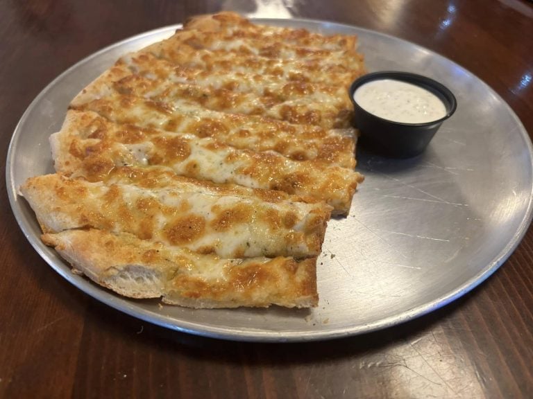 Taverne breadsticks 100424 768x576