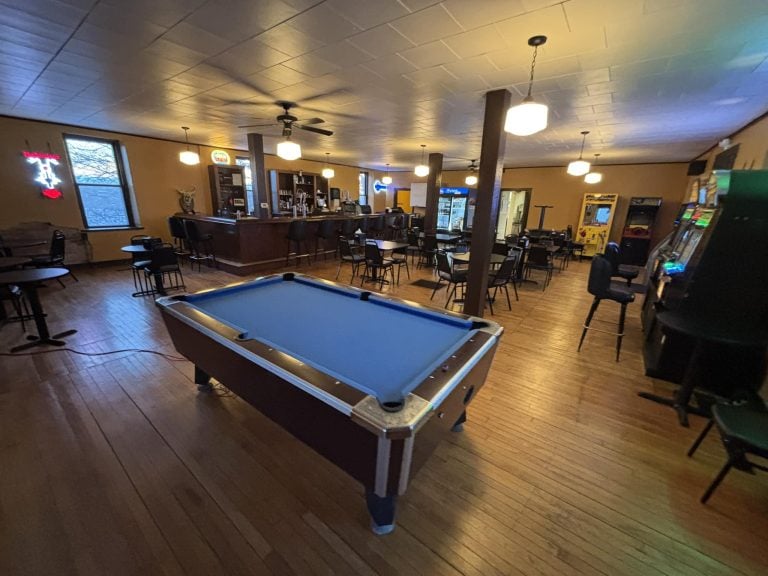 Taverne interior 010425 768x576