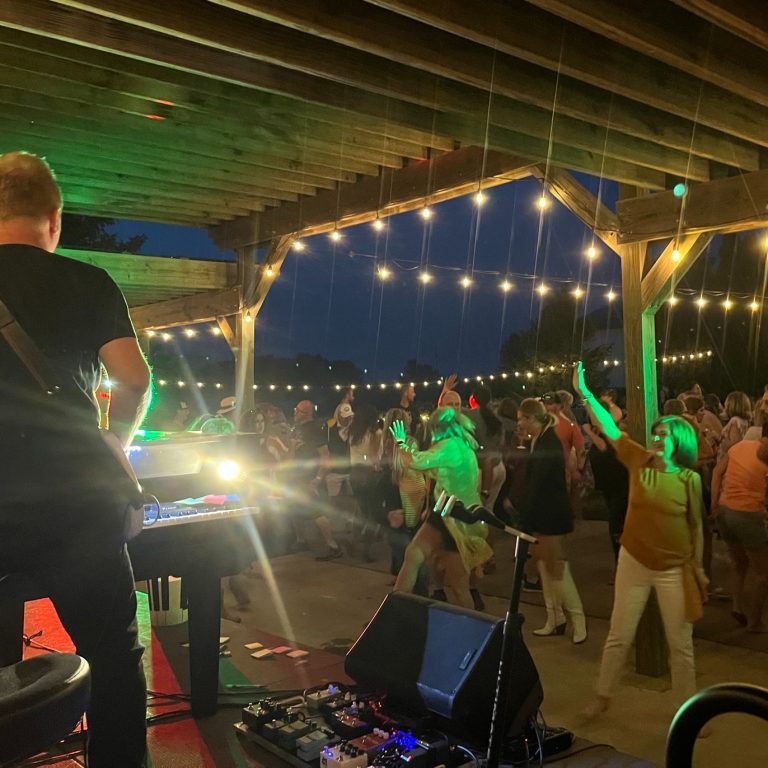 live music dp 768x768