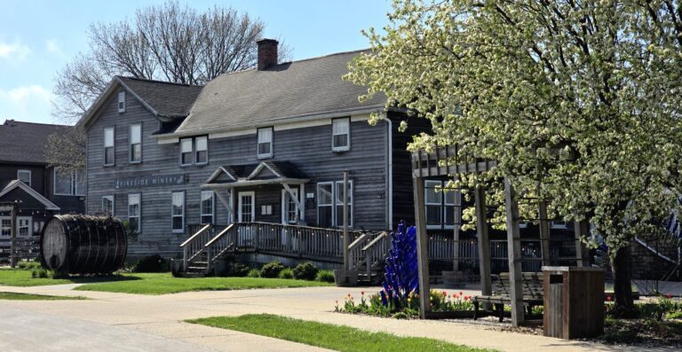 Fireside Winery Amana Location 768x397